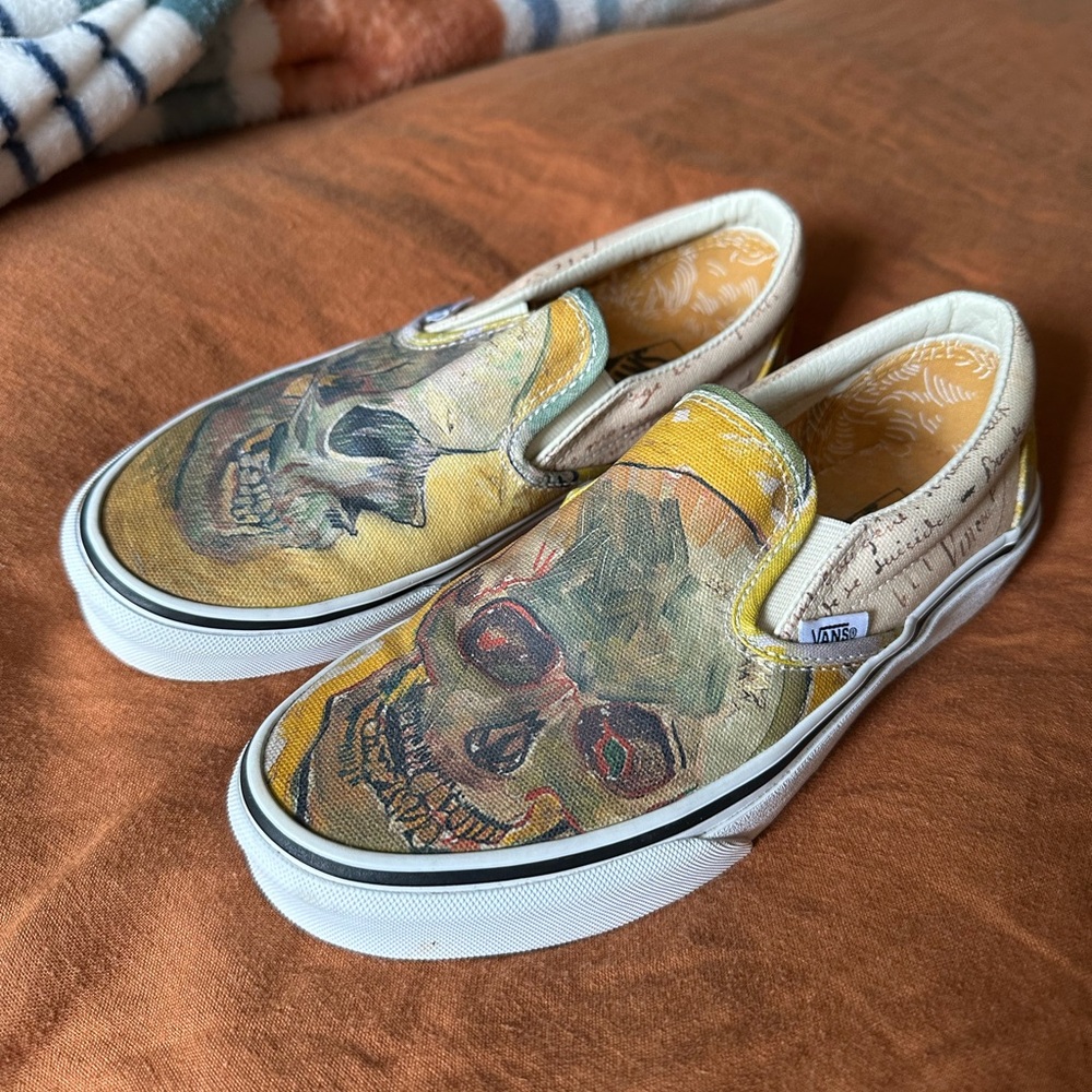 Vans yellow skull Van Gogh 5.5 men, 7 women *RARE*